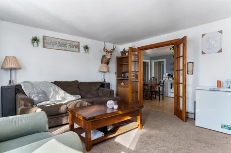 105 Allds Street Nashua NH 03060