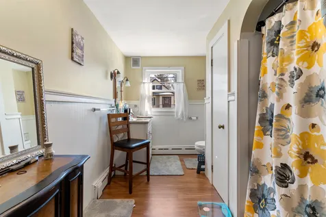105 Allds Street Nashua NH 03060