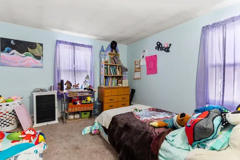 105 Allds Street Nashua NH 03060