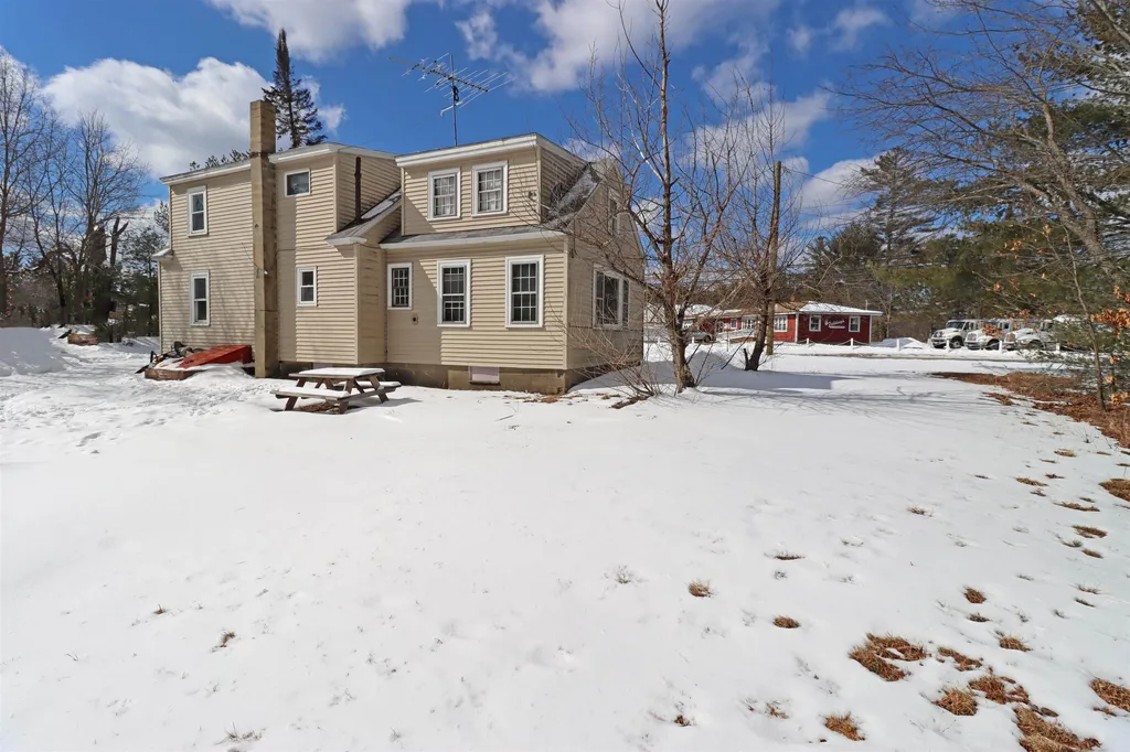 67 Milton Road Rochester NH 03868