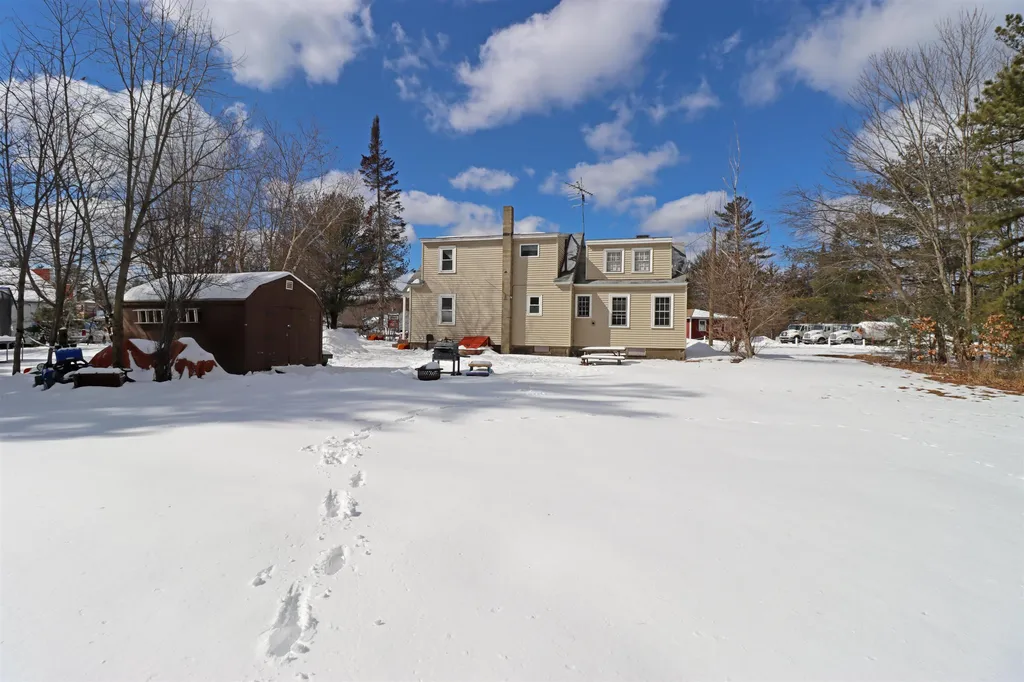 67 Milton Road Rochester NH 03868