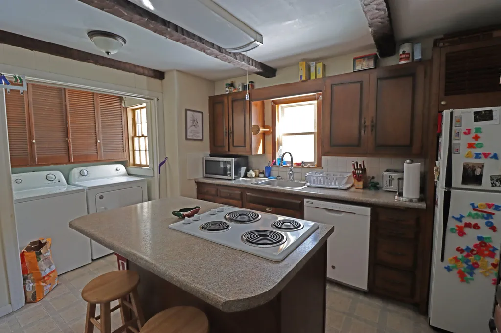 67 Milton Road Rochester NH 03868