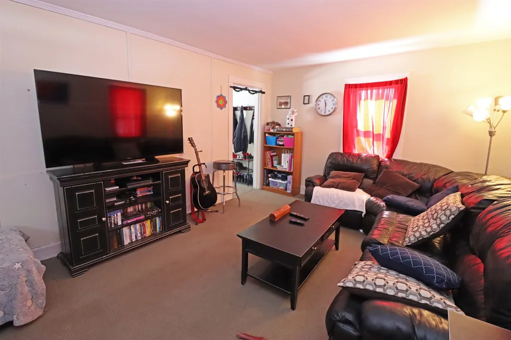 67 Milton Road Rochester NH 03868