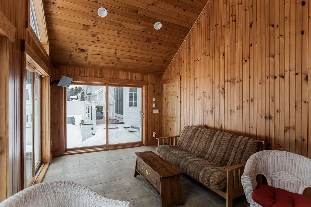 90 Nathaniel Drive Portsmouth NH 03801