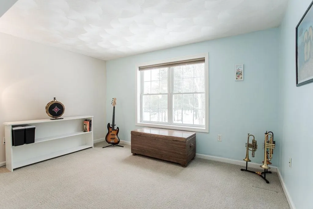 90 Nathaniel Drive Portsmouth NH 03801