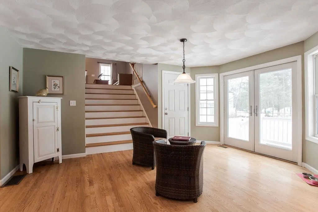 90 Nathaniel Drive Portsmouth NH 03801