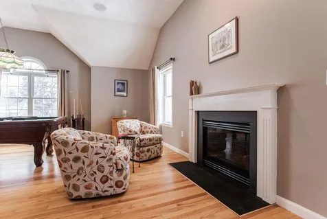 90 Nathaniel Drive Portsmouth NH 03801