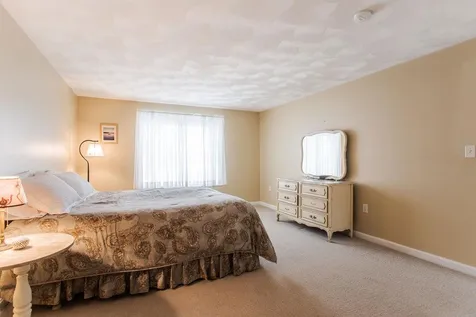 90 Nathaniel Drive Portsmouth NH 03801