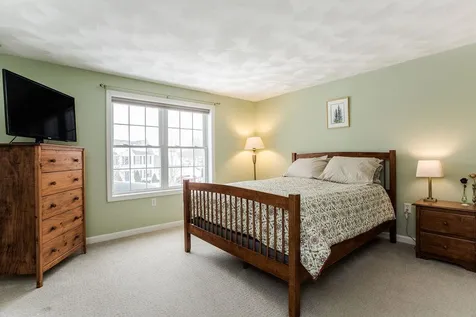 90 Nathaniel Drive Portsmouth NH 03801