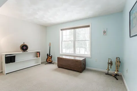 90 Nathaniel Drive Portsmouth NH 03801