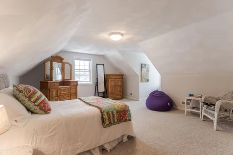 90 Nathaniel Drive Portsmouth NH 03801
