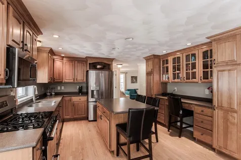 90 Nathaniel Drive Portsmouth NH 03801