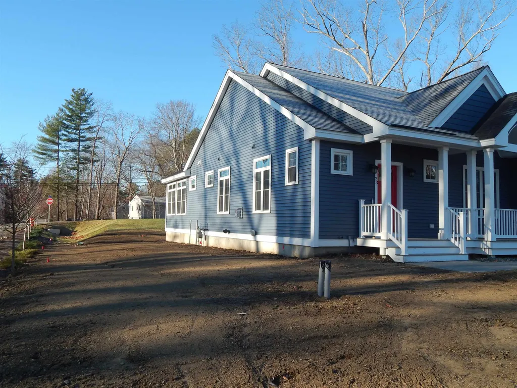 23 Rose Fountain Lane Hampton NH 03842