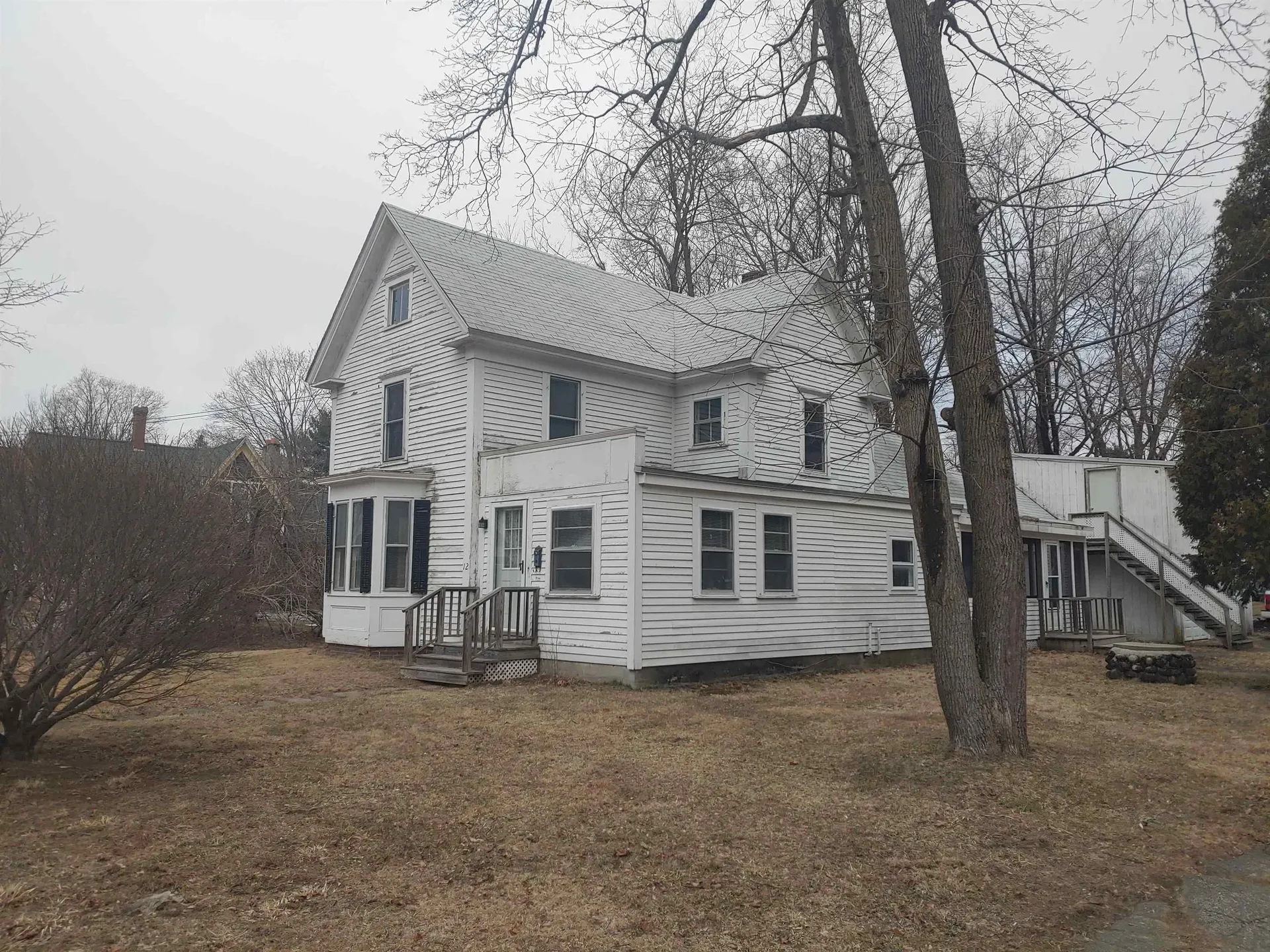 12 Bartlett Street Kingston NH 03848