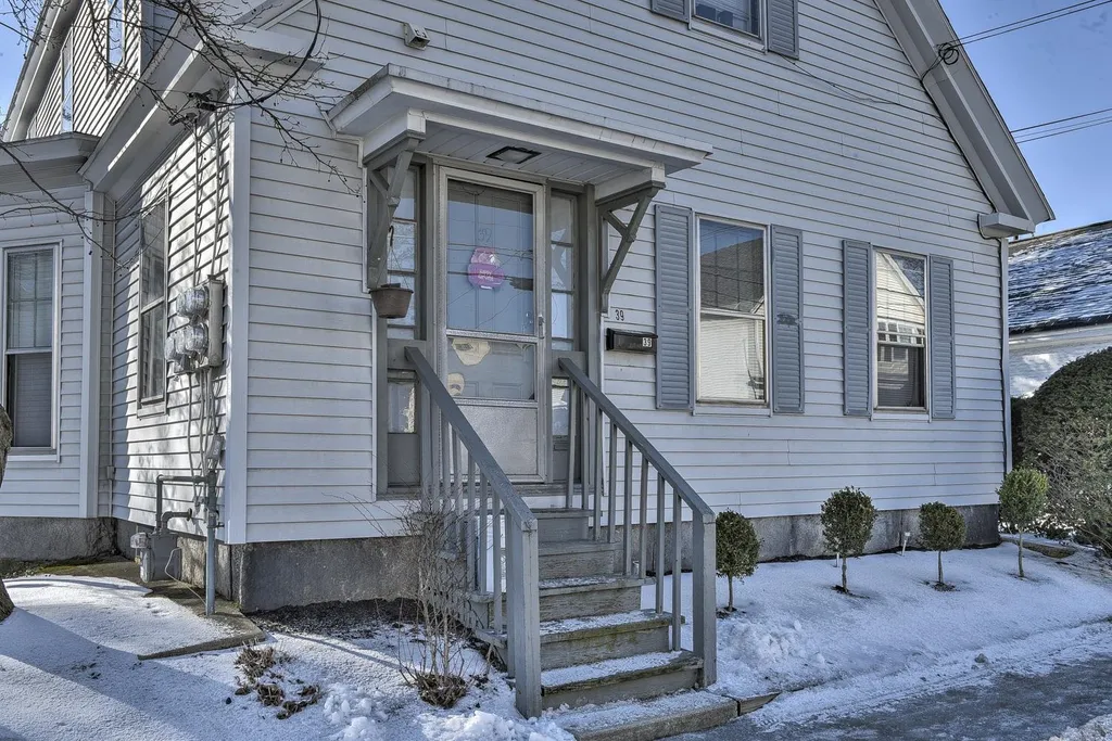 39 Water Street Keene NH 03431