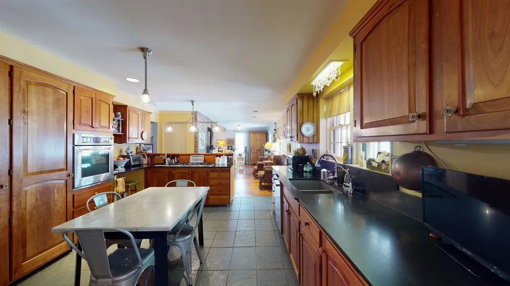 462 Monkton Road Ferrisburgh VT 05456