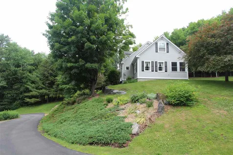 92 Coolidge Circle St. Johnsbury VT 05819