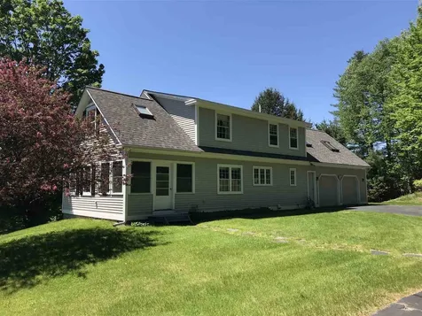 92 Coolidge Circle St. Johnsbury VT 05819