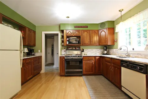 92 Coolidge Circle St. Johnsbury VT 05819