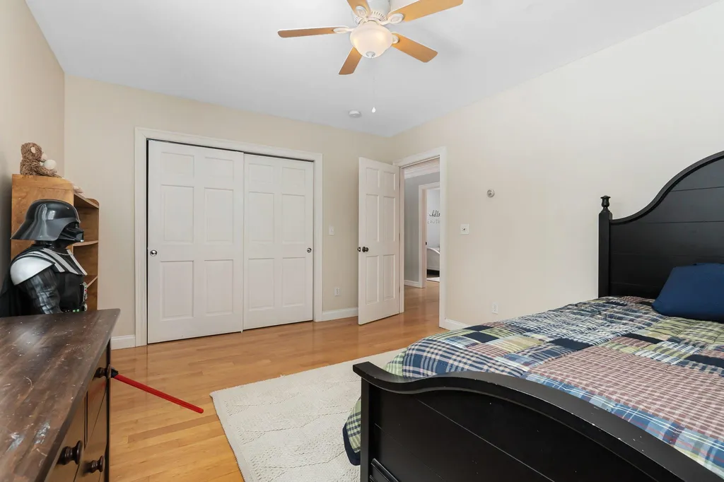 25 Woodman Road South Hampton NH 03827