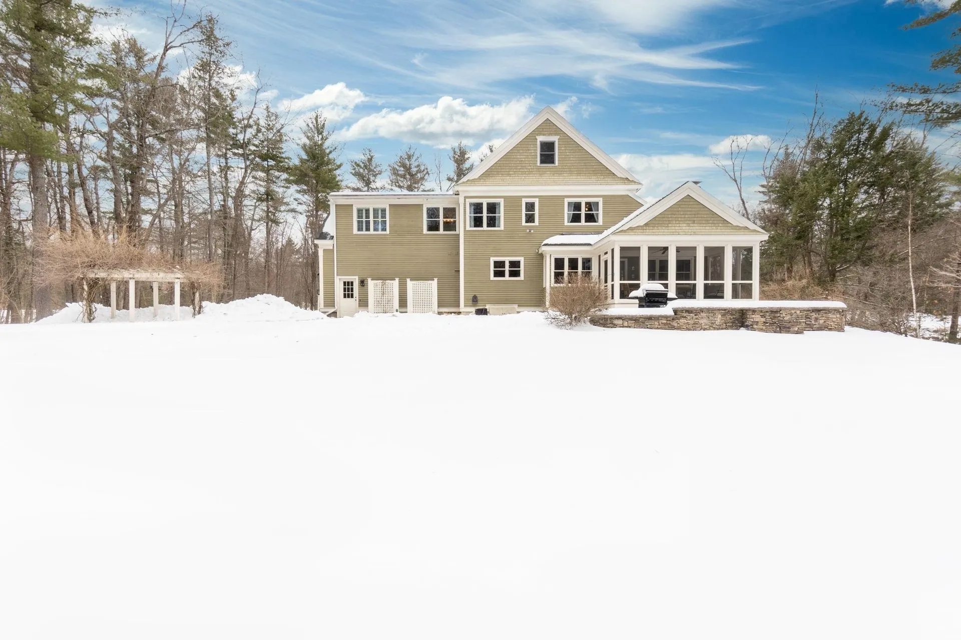 25 Woodman Road South Hampton NH 03827