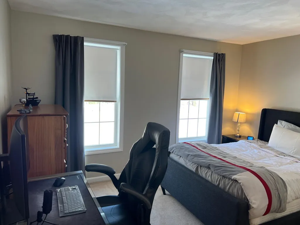 14 Moeckel Road Windham NH 03087