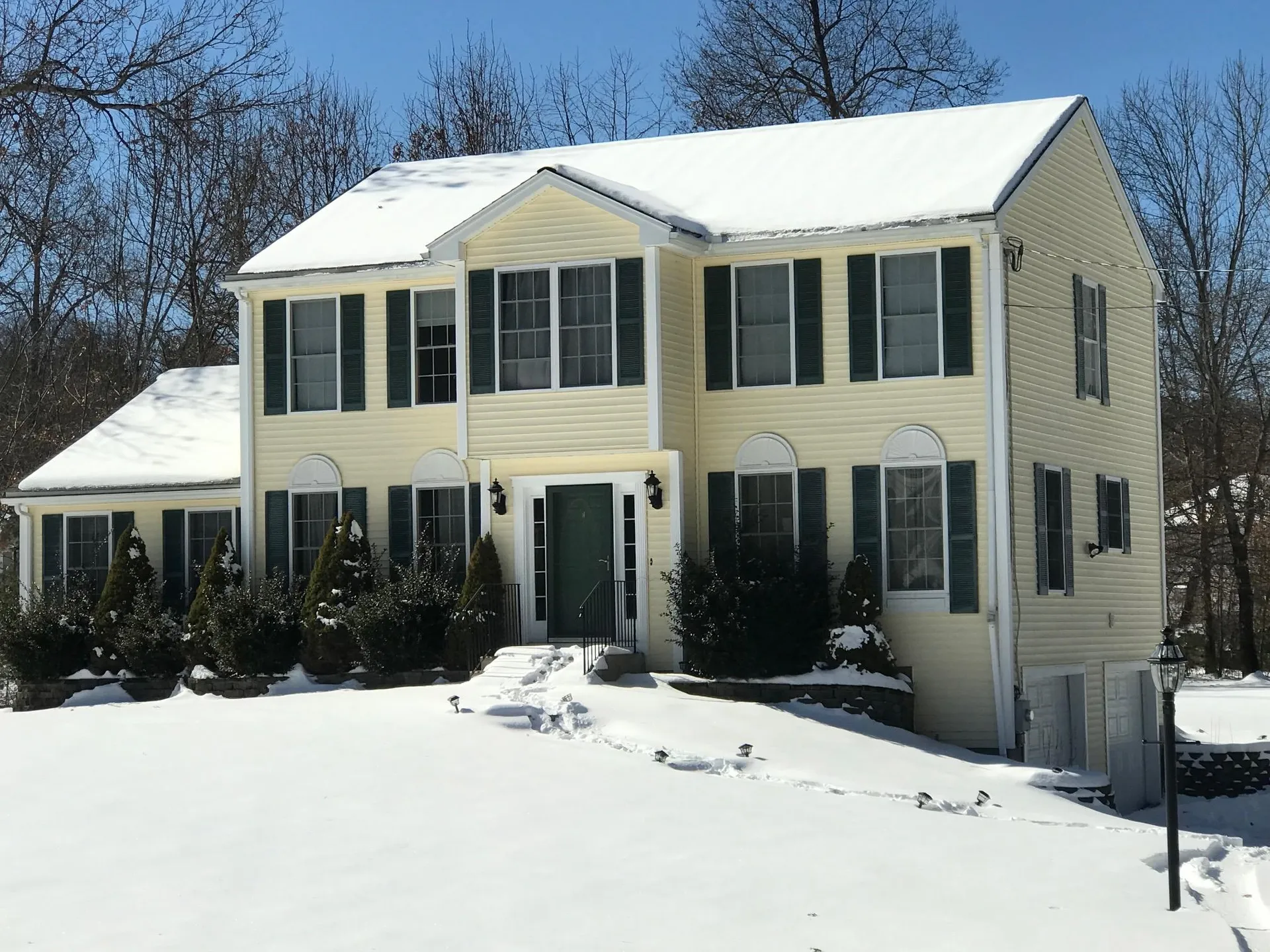 14 Moeckel Road Windham NH 03087