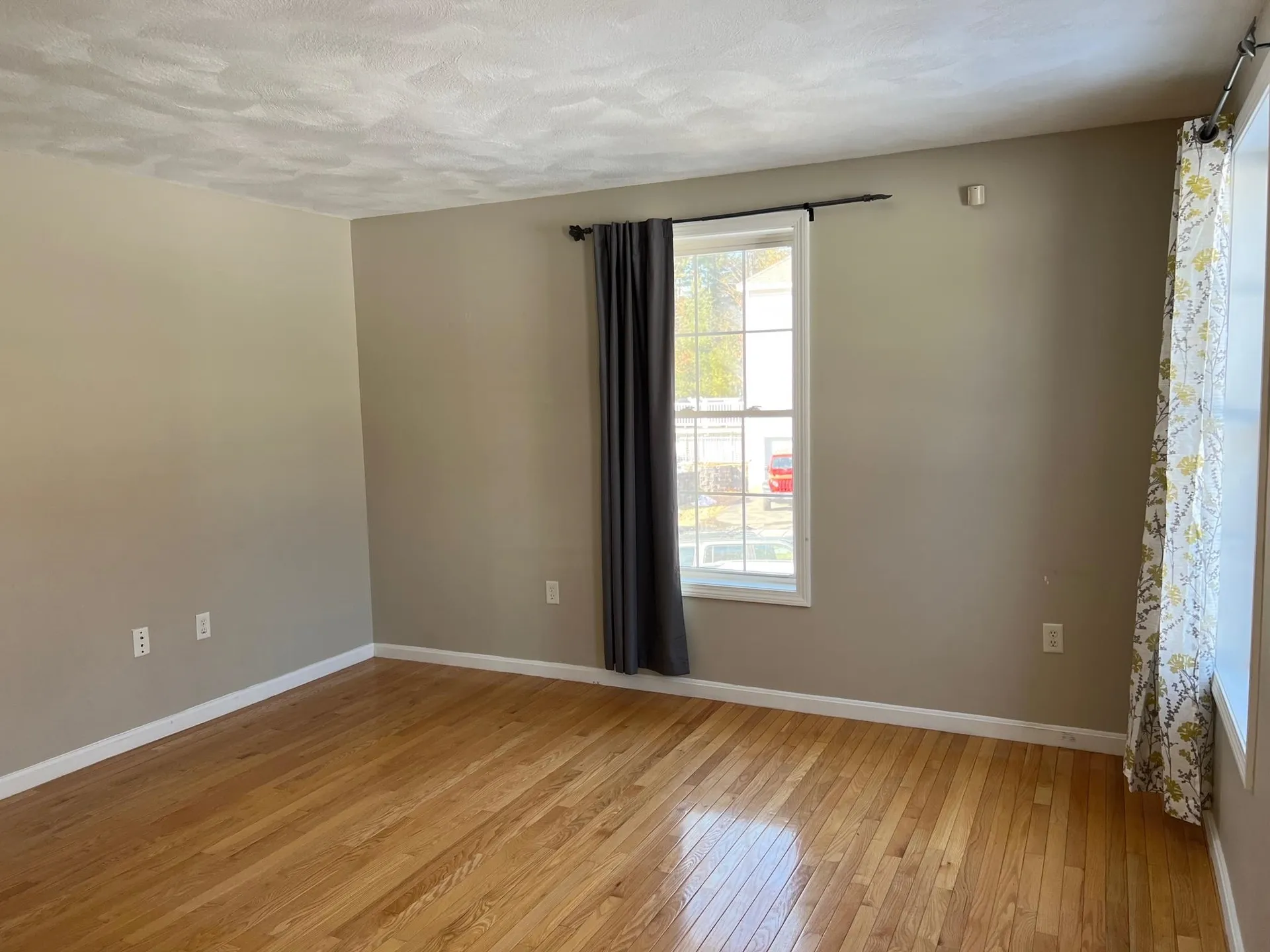 14 Moeckel Road Windham NH 03087
