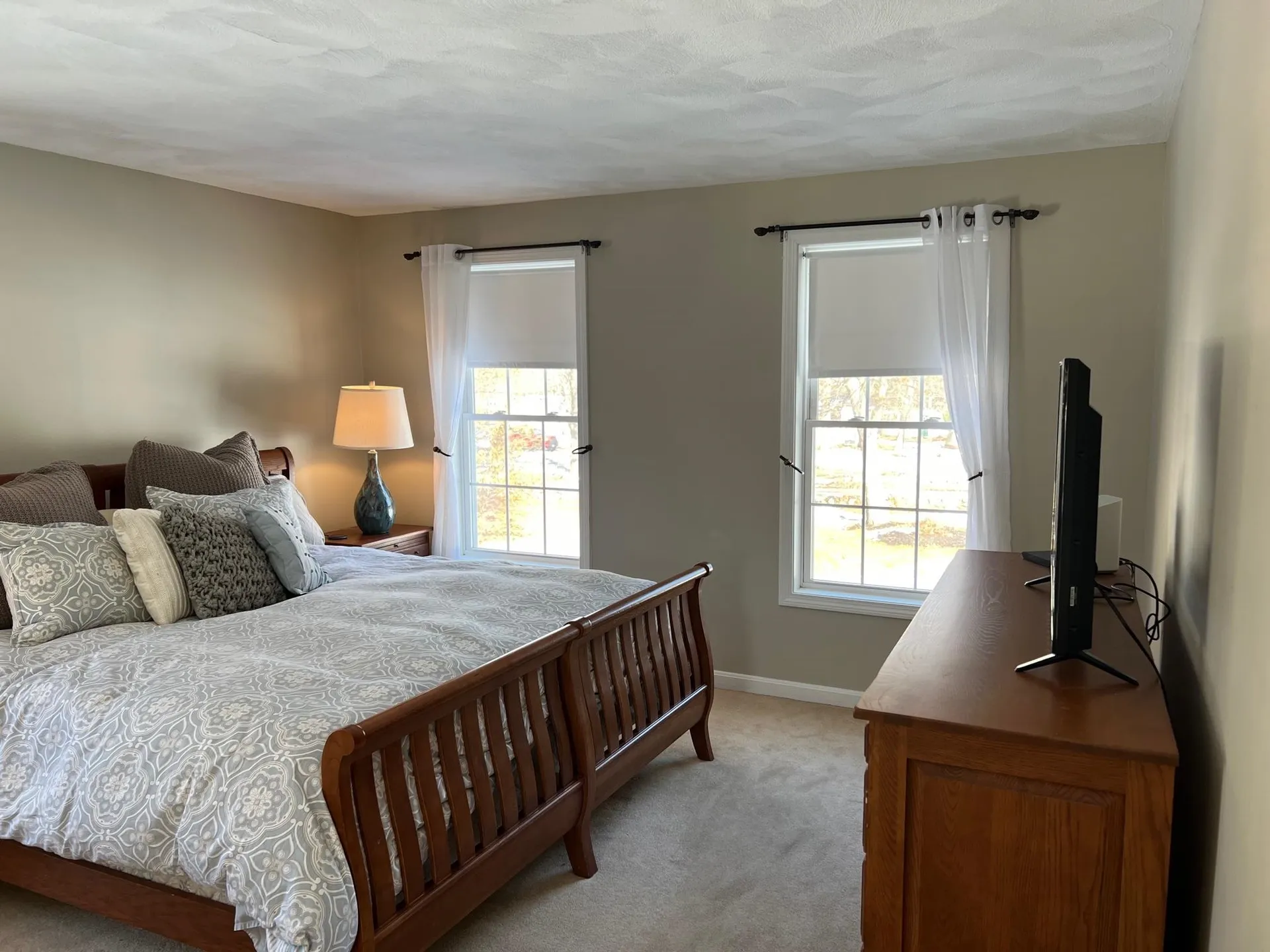 14 Moeckel Road Windham NH 03087