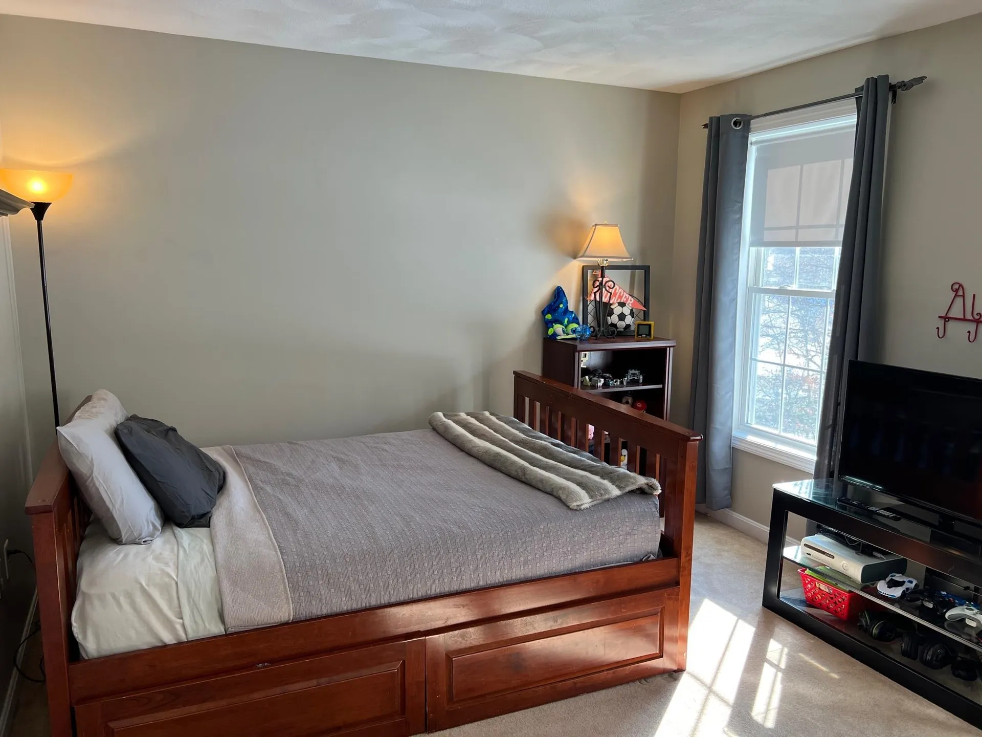 14 Moeckel Road Windham NH 03087