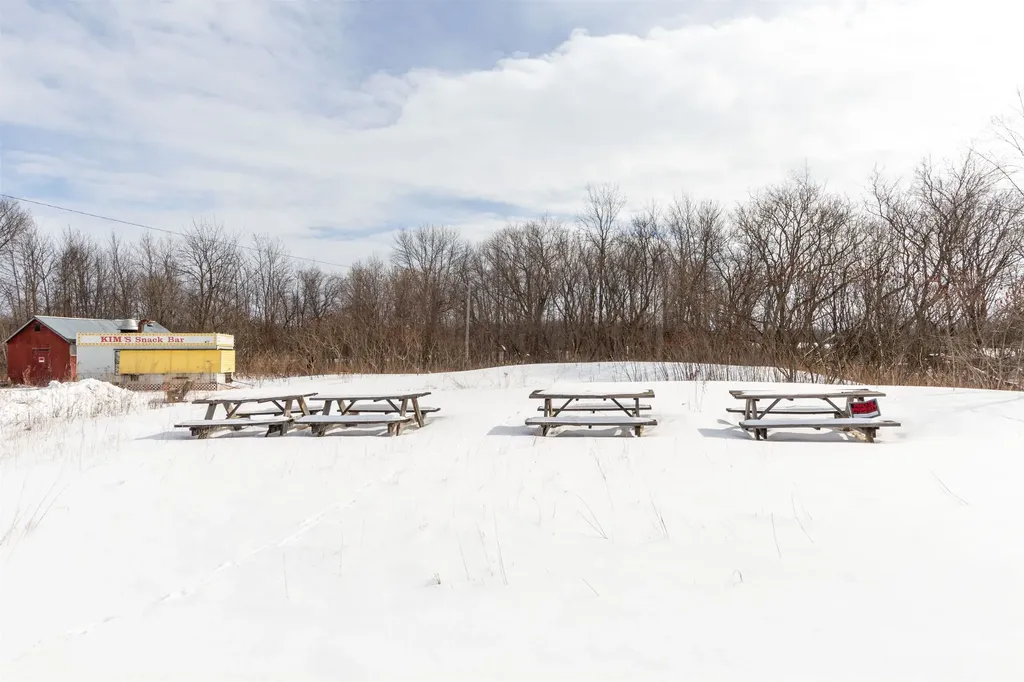 112 Route 2 Grand Isle VT 05458