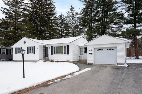 49 Norcross Street Manchester NH 03109
