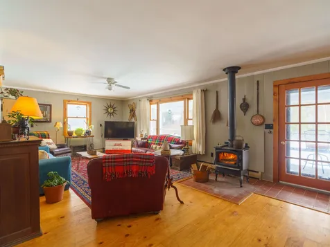 1368 Macdonald Road Washington VT 05675