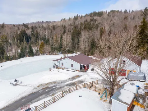1368 Macdonald Road Washington VT 05675