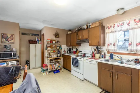 174-176 James Avenue Burlington VT 05408