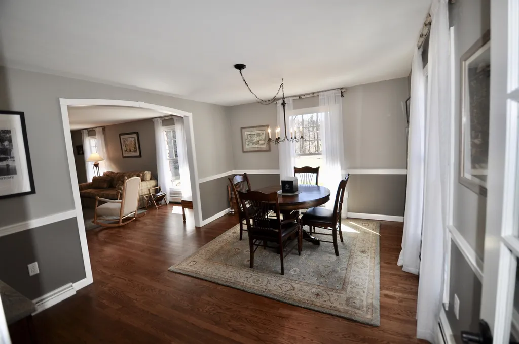 146 Dow Road Hollis NH 03049
