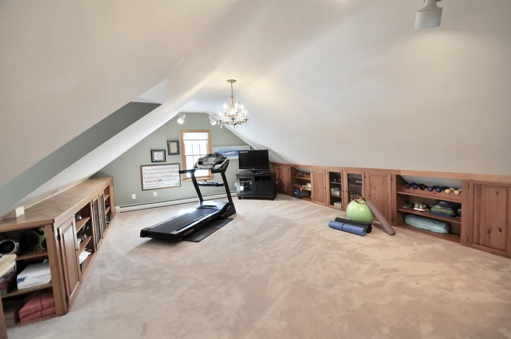 146 Dow Road Hollis NH 03049