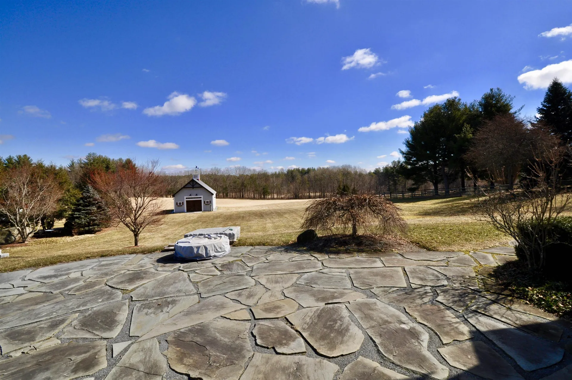 146 Dow Road Hollis NH 03049