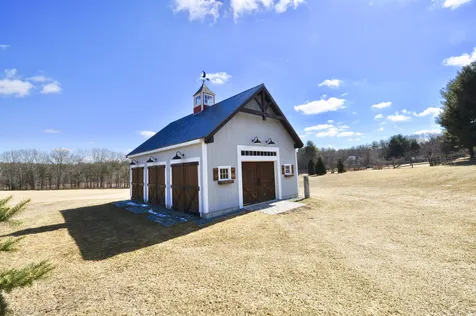 146 Dow Road Hollis NH 03049