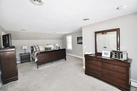 146 Dow Road Hollis NH 03049