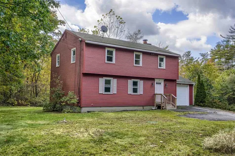 44 Balcom Road Pelham NH 03076