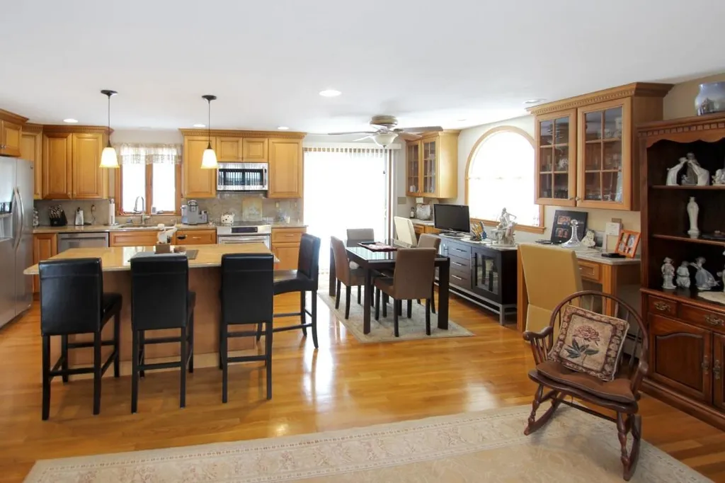 52 Matthias Street Salem NH 03079