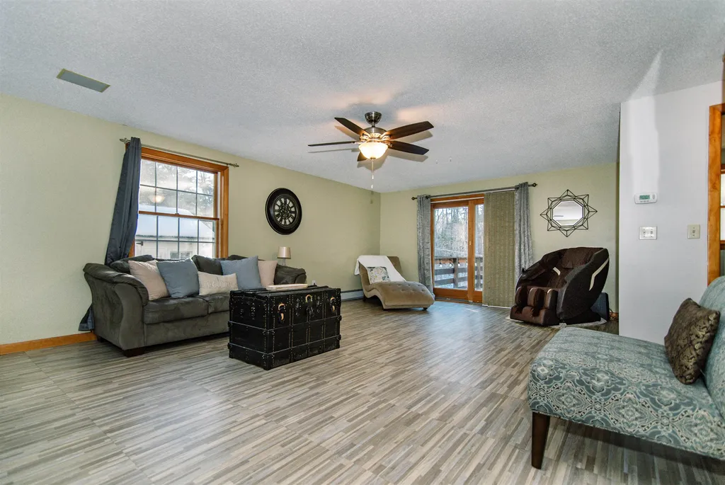 3 Tartan Court Danville NH 03819