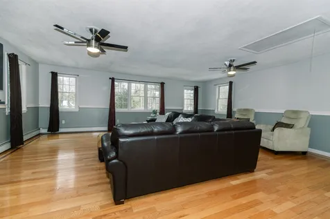 3 Tartan Court Danville NH 03819