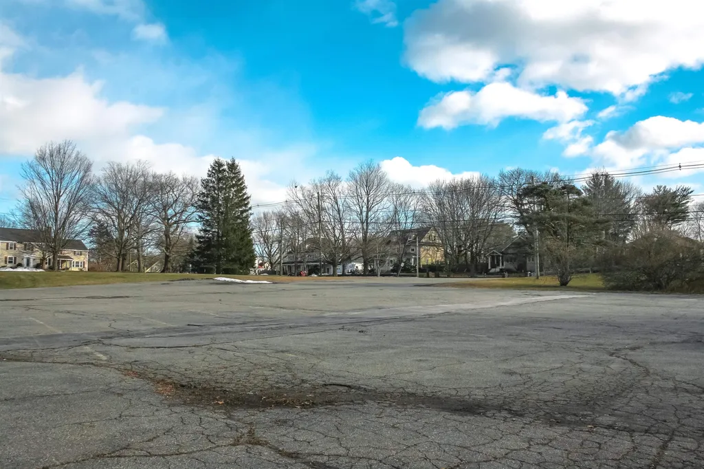 355 Spinney Road Portsmouth NH 03801