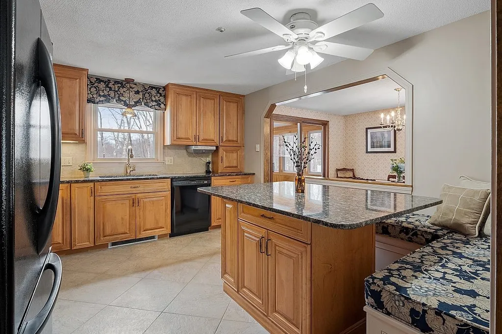 11 Dattillo Road Derry NH 03038