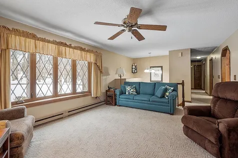 11 Dattillo Road Derry NH 03038