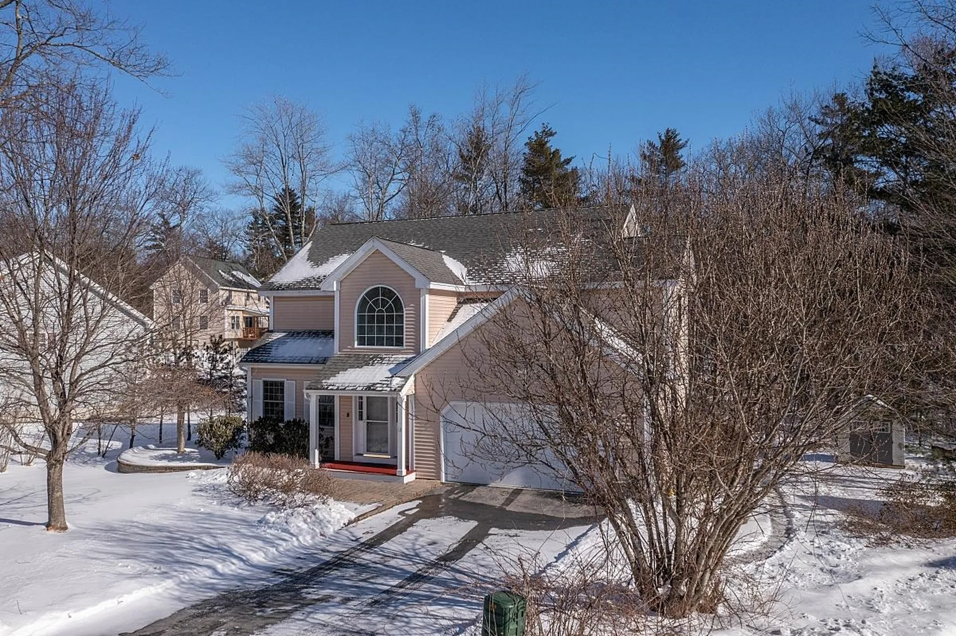 12 Dove Road Hooksett NH 03106