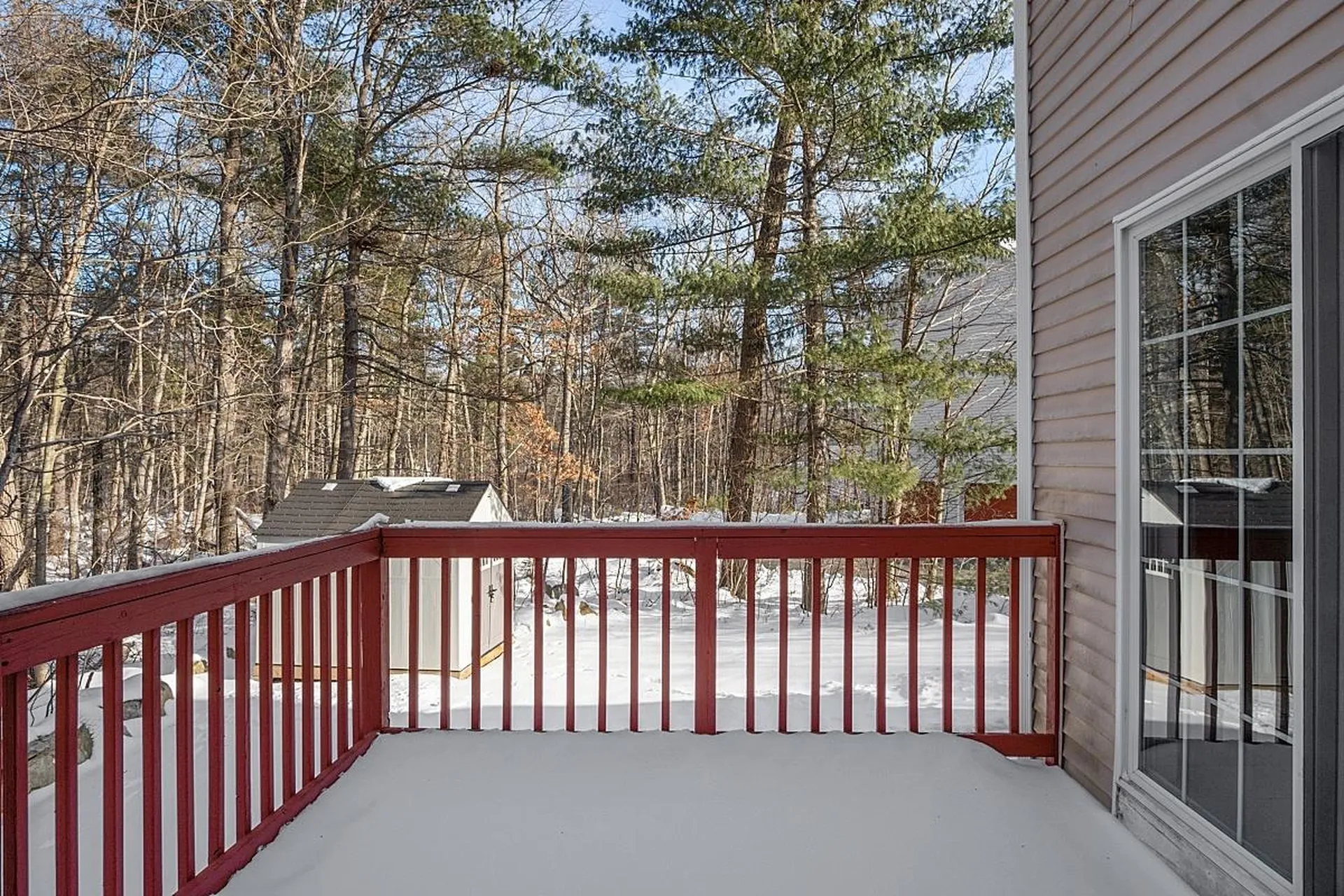 12 Dove Road Hooksett NH 03106