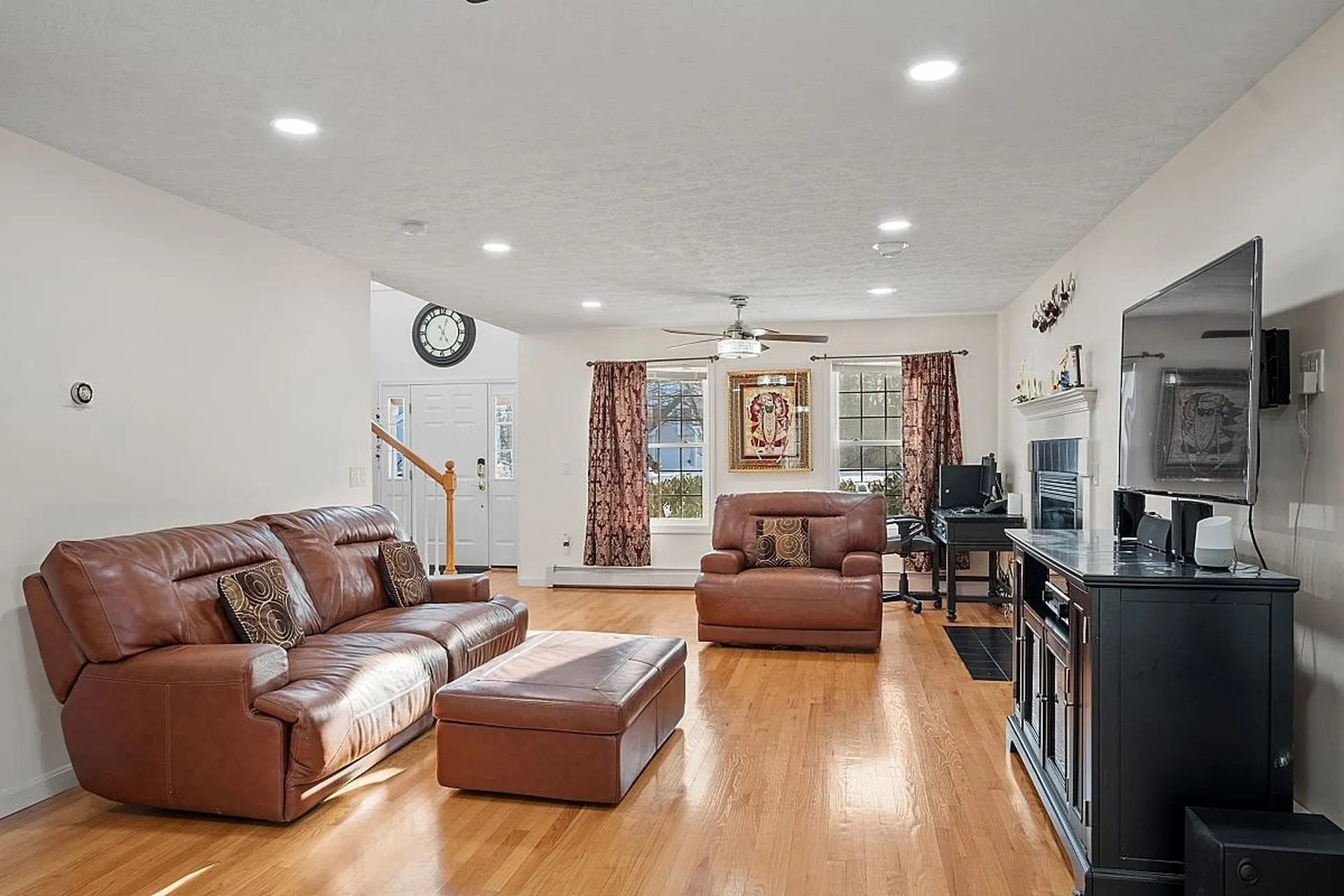 12 Dove Road Hooksett NH 03106